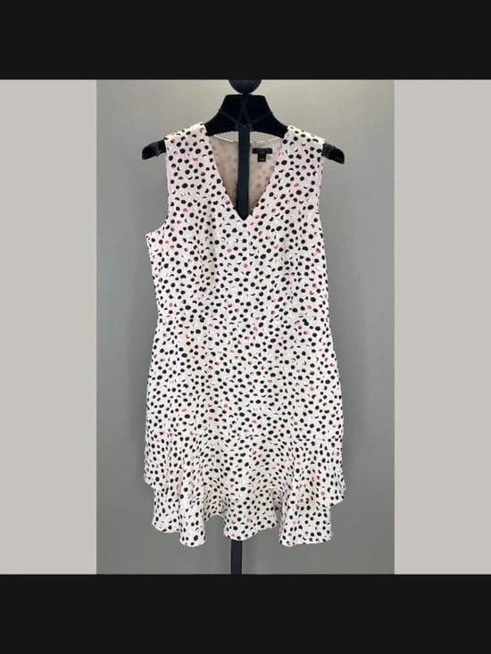Ann Taylor Dresses & Skirts - NEW Ann Taylor Dress Womens 6 petite pink black dot sheath ruffle cocktail